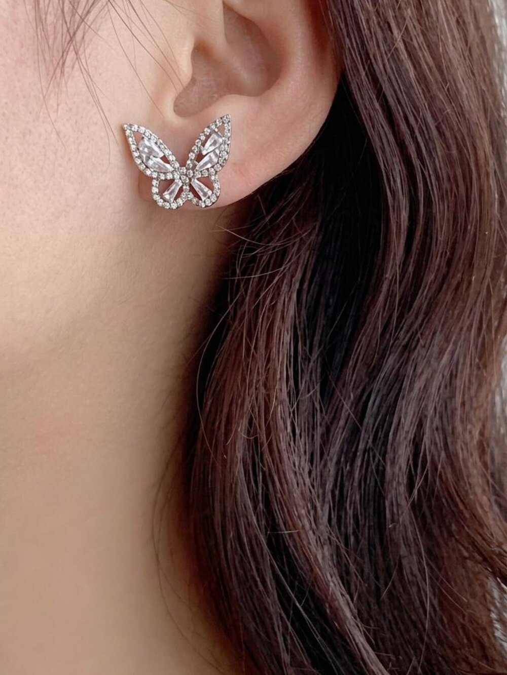 Han Kou S925 Butterfly Shaped Clear Rhinestones Stud Earrings Korea Silver